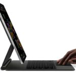 Magic Keyboard でデスクトップ［2020 新型 iPad Pro］